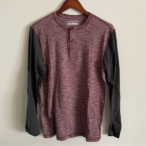 Urban Pipeline charcoal gray/heather maroon longsleeve 3 button henley small